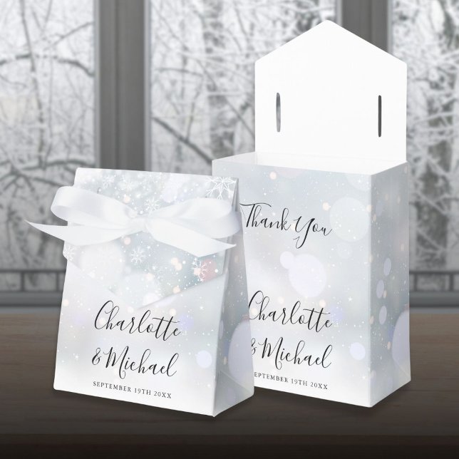 Winter Snowflakes Signature Script Wedding Favour Box (Winter Snowflakes Signature Script Wedding Favor Boxes)