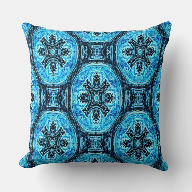Winter Splendour........ Cushion (Front)