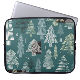 Winter trees, vintage Christmas pattern. Laptop Sleeve