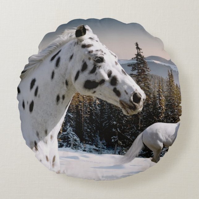 Winter Wonderland Round Cushion (Front)