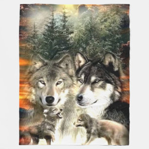 WOLF FAMILY FLEECE BLANKET