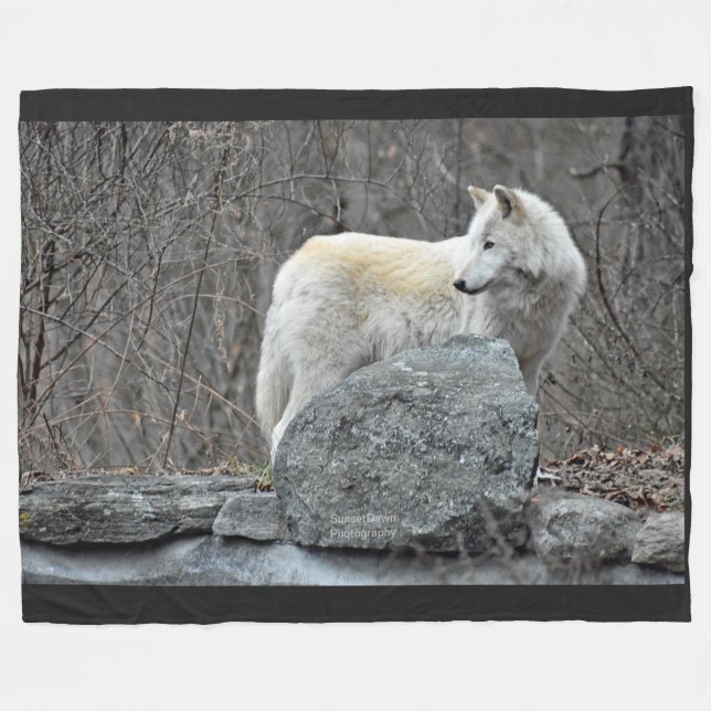 Wolf Fleece Blanket (Front (Horizontal))