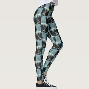 Wolf Howling At Moon Pattern Design  Leggings