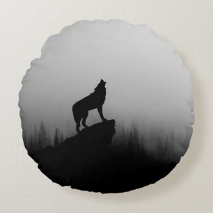 Wolf howling at the moon round cushion