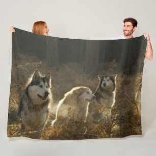 WOLF PACK FLEECE BLANKET