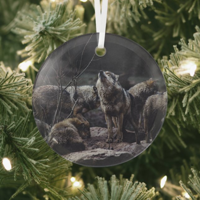 Wolf Pack Glass Tree Decoration (Insitu)