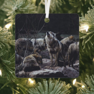 Wolf Pack Metal Tree Decoration