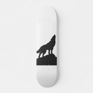 wolf silhouette howling - Choose background color Skateboard