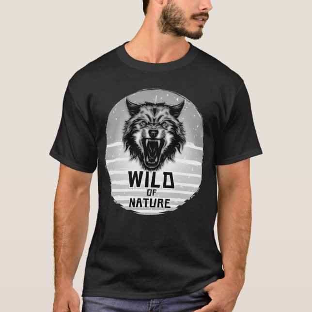 Wolf wild of nature T-Shirt (Front)