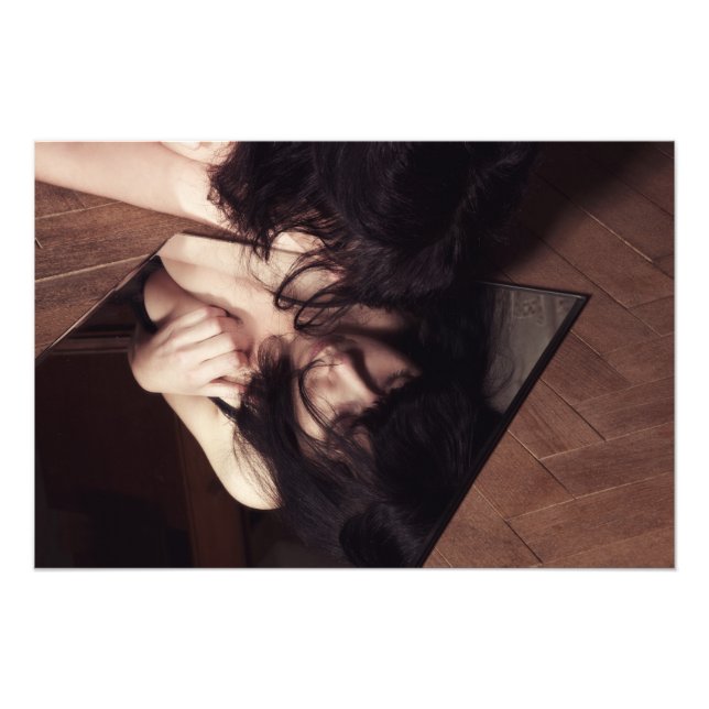 Woman and mirror photo print (Front)