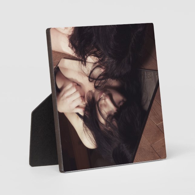 Woman and mirror plaque (Front)