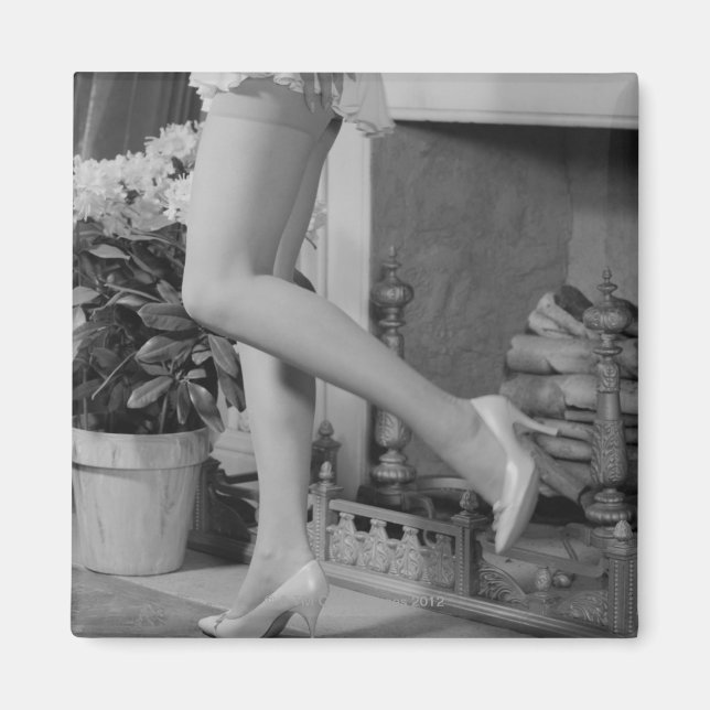 Woman Dancing Magnet (Front)