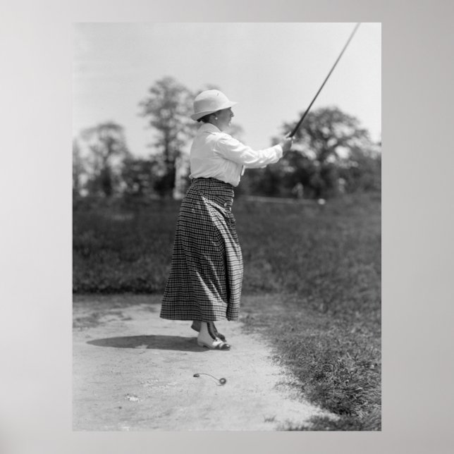 Woman Golfing Vintage Fashion, 1910s Poster (Front)