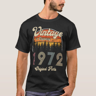 Women 52Th Birthday 1972 Sunset Letter Print T-Shirt