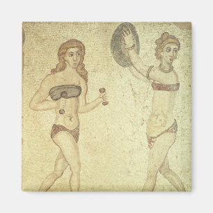 Women in 'bikinis' magnet