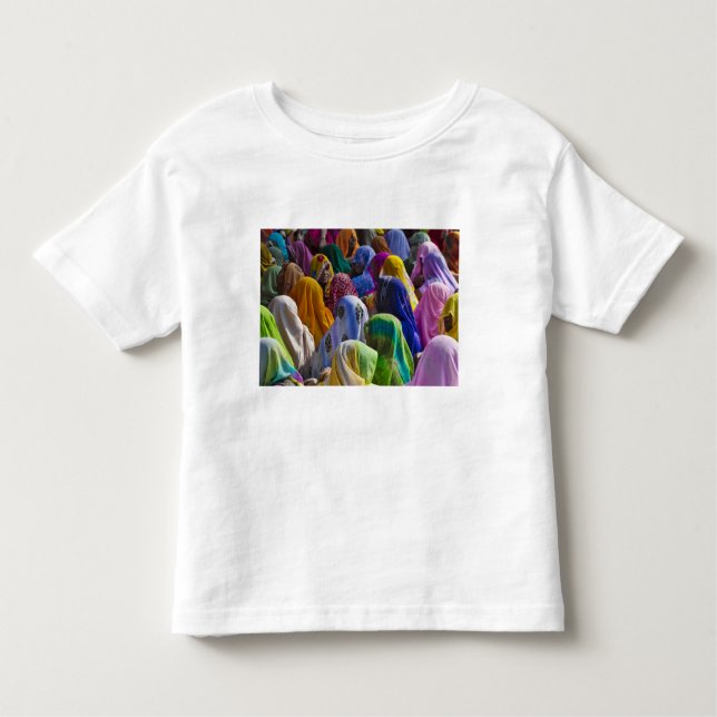 Women in colourful saris gather together toddler T-Shirt (Front)