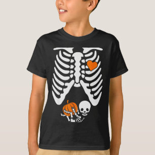Women Skeleton Pregnancy Announcement Mom Hallowee T-Shirt