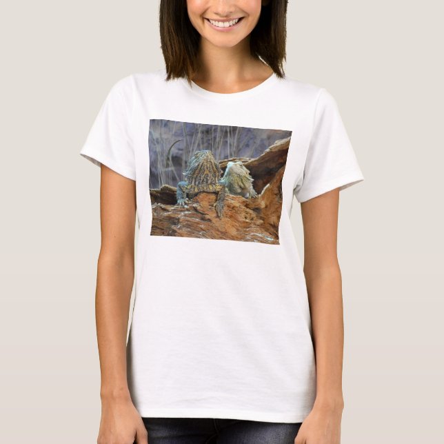 Women T Shirt with two curious lizards (Front)