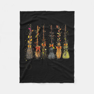 Womens A Girl's Gotta Have Options, Retro Hallowee Fleece Blanket