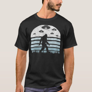 Womens Abduction Vintage BELIEVE Retro Graphic VNe T-Shirt