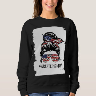 Womens America Flag Messy Bun Wrestling Mum Life M Sweatshirt