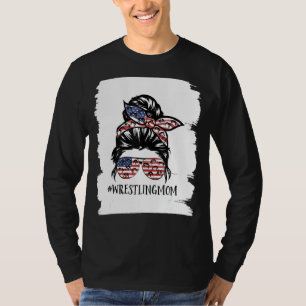 Womens America Flag Messy Bun Wrestling Mum Life M T-Shirt
