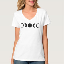 Women's black t-shirt with an echo