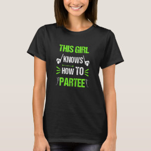 Womens College Golf Player Training Season Golfer  T-Shirt