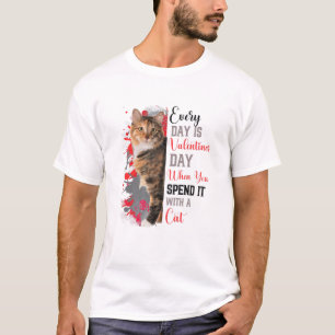 Womens Cute Cat Mum Valentines Day Cat Mother Mum T-Shirt