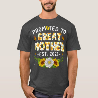 Womens Cute Promoted To Great Mother Est 2023 New  T-Shirt