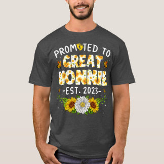 Womens Cute Promoted To Great Nonnie Est 2023 New  T-Shirt