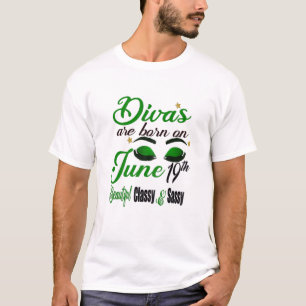 Womens Divas Are Born On June 19Th Gemini Girl Ast T-Shirt
