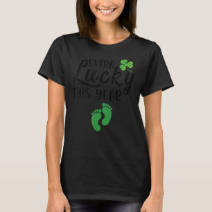 Womens Extra Lucky This Year Pregnant Mum St Patri T-Shirt