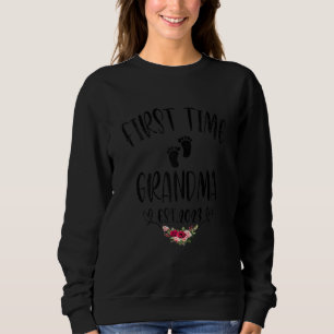 Womens First Time Grandma 2023 For Granny To Be Sweatshirt