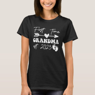 Womens First time Grandma Pregnancy Announcement T-Shirt