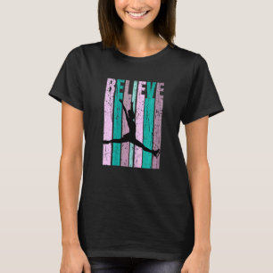 Womens Ice Skater Skating Figure Skate Vintage Gre T-Shirt
