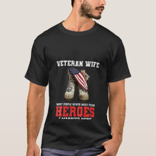 Womens Ki Proud Veteran Wife Costume Veteran Day   T-Shirt