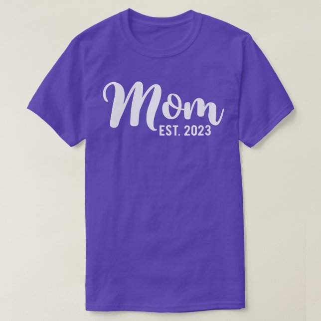 Womens Mom 2023  Pregnancy Announcement Mom To Be  T-Shirt (Design Front)