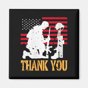 Womens Patriotic Soldier Kneeling Battlefield Cros Magnet