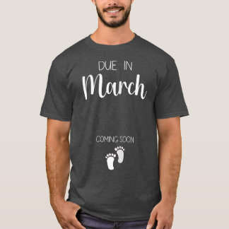 Womens Pregnancy Announcement Due In March Mother' T-Shirt