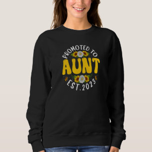 Womens Promoted To Aunt 2023 Flower Pregnancy Anno Sweatshirt