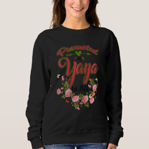 Womens Promoted Yaya 2022 Flower First Time Grandm Sweatshirt