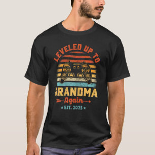 Womens Retro Levelled Up To Grandma Again 2023 Pre T-Shirt