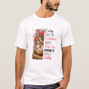 Womens Tabby Cat Mum Valentines Day Cat Mama Mothe T-Shirt