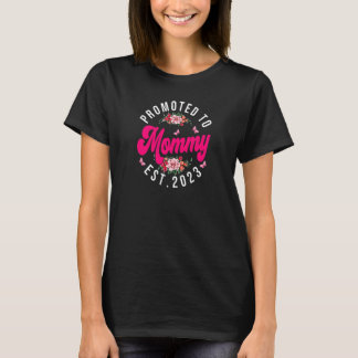 Womens Womens Promoted To Great Mummy 2023  Pregna T-Shirt