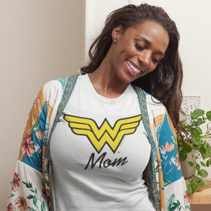Wonder Mum Classic T-Shirt