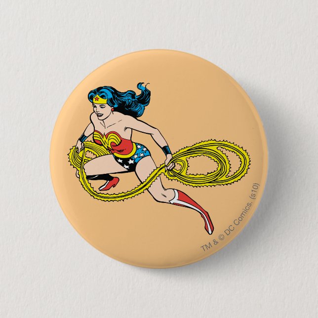 Wonder Woman Swinging Lasso Left 6 Cm Round Badge (Front)
