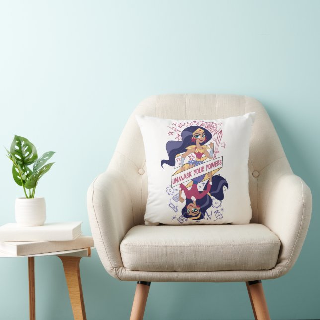 Wonder Woman Unmask Your Powers Cushion (Chair)