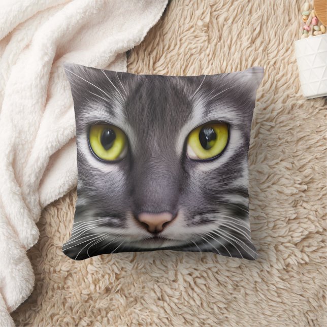 Wonderful cat in portrait cushion (Blanket)