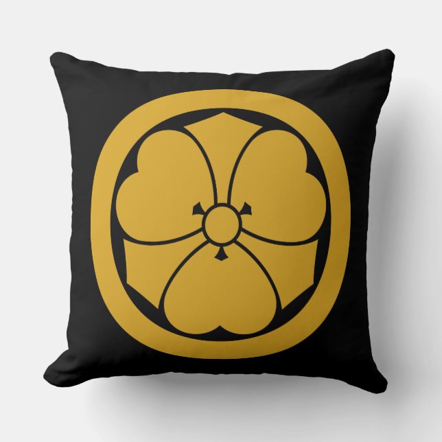 Wood sorrel with swords in circle 1 cushion (Front)